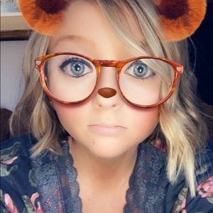 Meet your Posher, Deborah